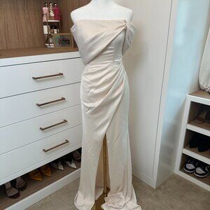 ASOS OFFWHITE MAXI DRESS